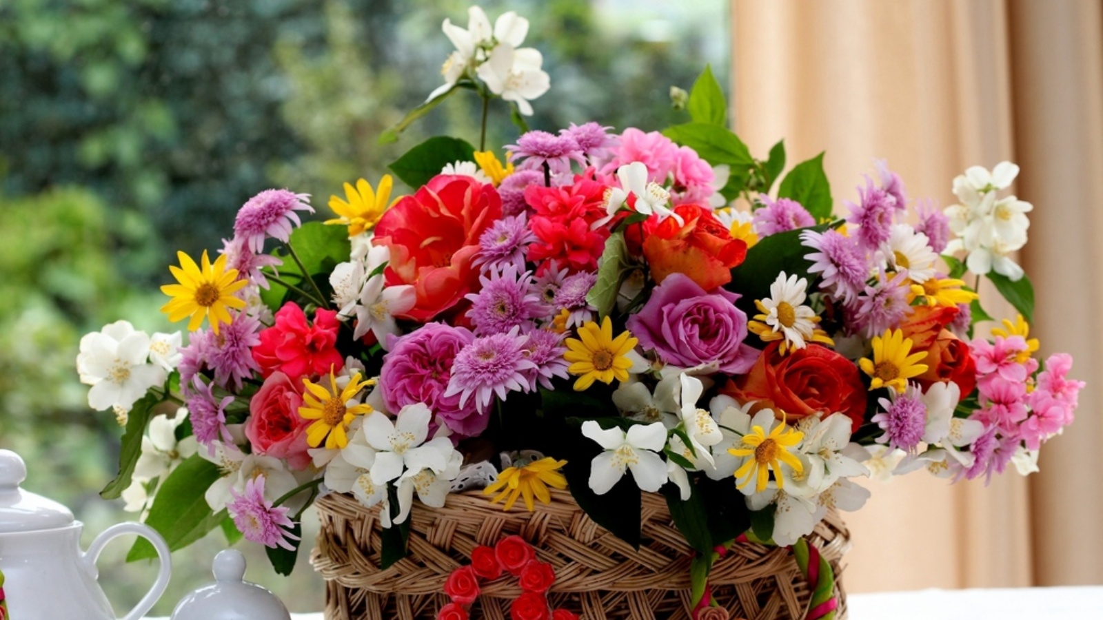 красивый букет. цветы на з. открытка "букет". букет "день рождения". красивый яркий букет.